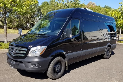 Oregon Limousines, Wine Tours, Party Bus